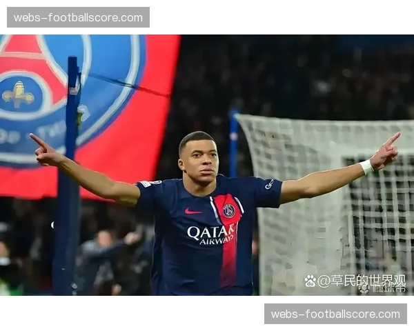 巴黎圣日耳曼4-1大胜兰斯，姆巴佩两射一传主导比赛
