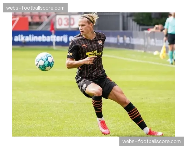 退役球星马茨·图恩斯特罗姆转型教练，谈其执教理念与目标