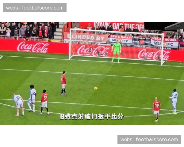 意甲:那不勒斯主场1-1战平罗马,奥斯梅恩点射扳平比分